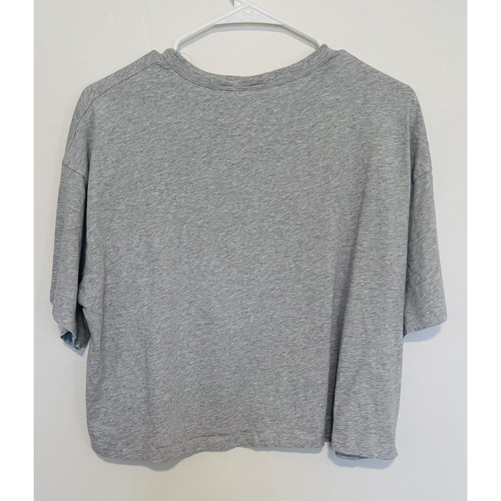 H&M Peanuts Snoopy Tee Women’s Medium Gray Pink Heart Crop Boxy T-Shirt - Picture 2 of 5